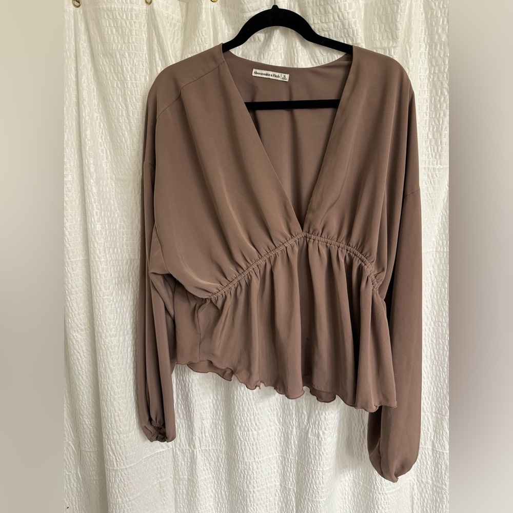 🌼(3/$15)GUC Brown Abercrombie XL flowy blouse